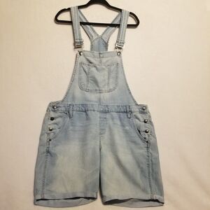 LEI XL Shortalls Overalls Light Wash Denim Blue Jeans Distressed Beach Boho Fun